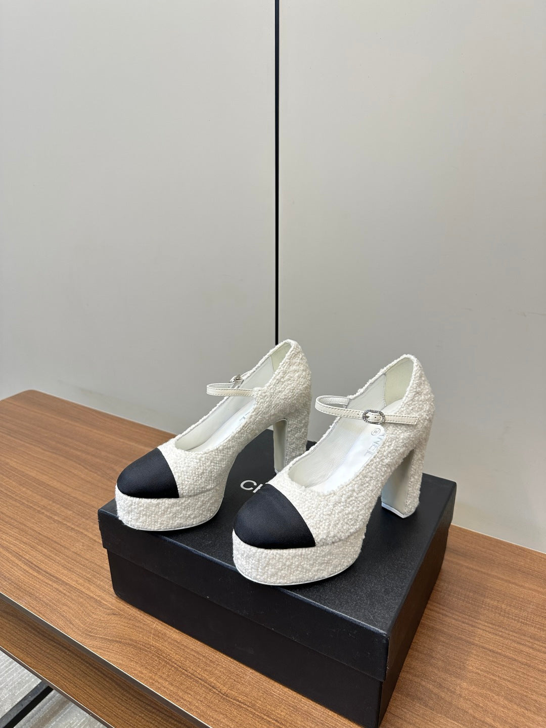 LuxluxHouse Best Quality Chanel Sandals