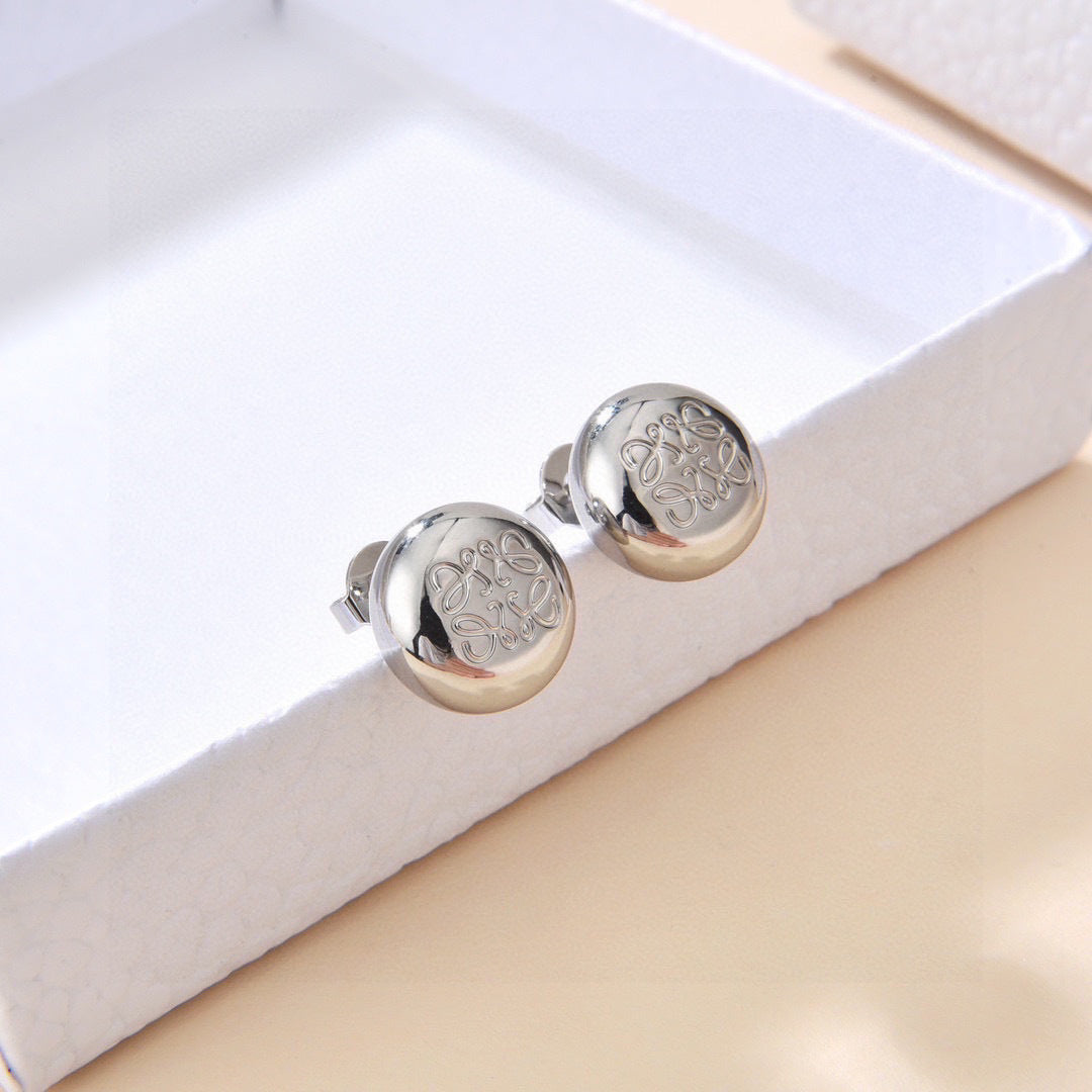 LuxluxHouse Best Quality Accessories Bracelet Earrings Necklace Loewe