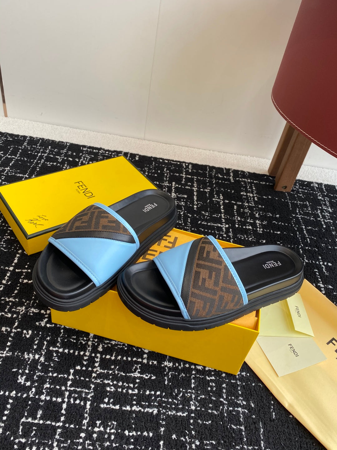LuxluxHouse Best Quality Sandals Fendi