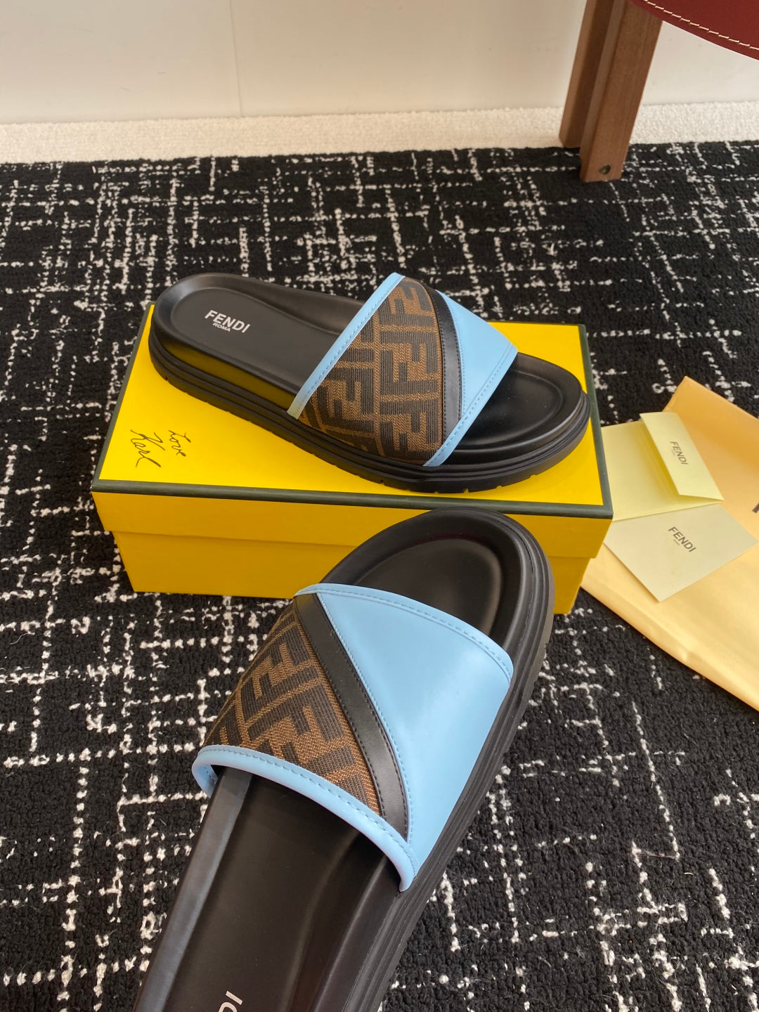 LuxluxHouse Best Quality Sandals Fendi