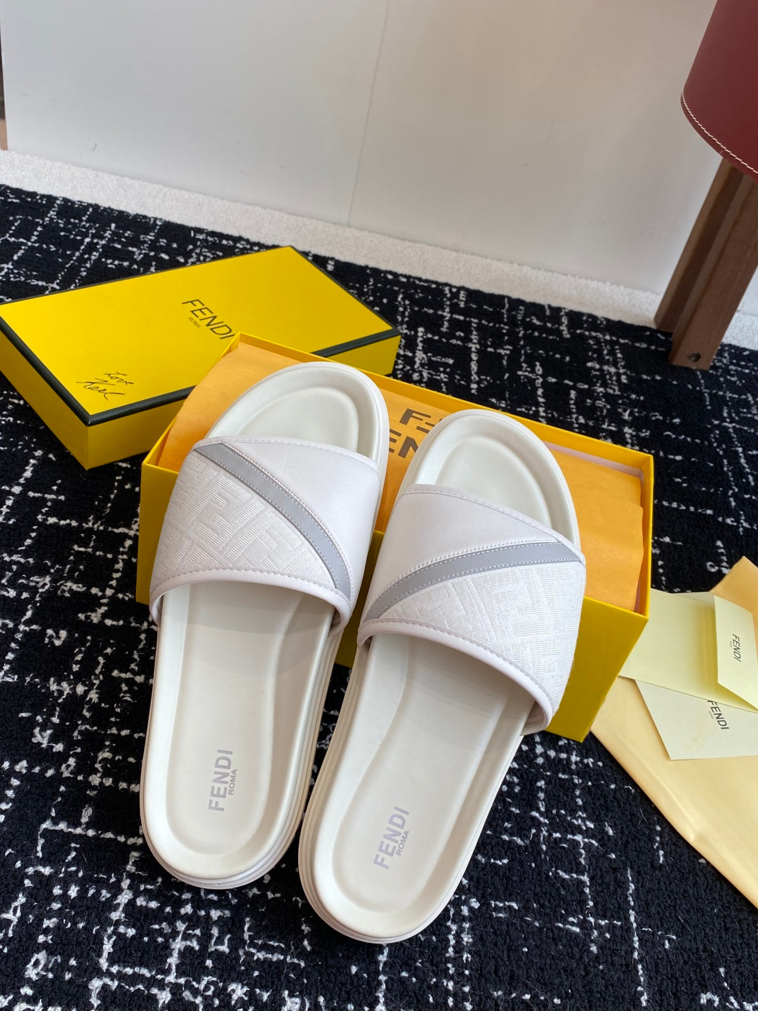 LuxluxHouse Best Quality Sandals Fendi