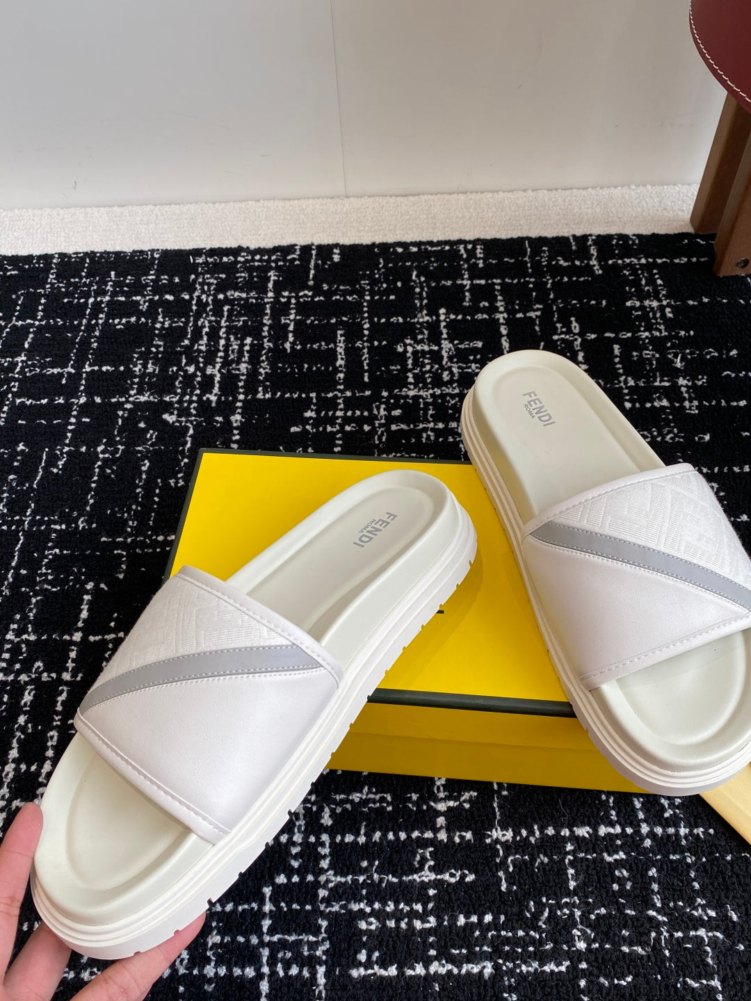 LuxluxHouse Best Quality Sandals Fendi