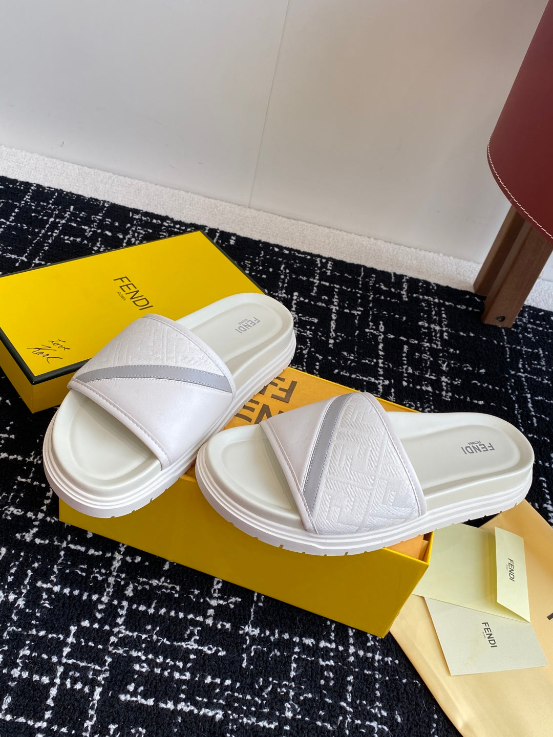 LuxluxHouse Best Quality Sandals Fendi