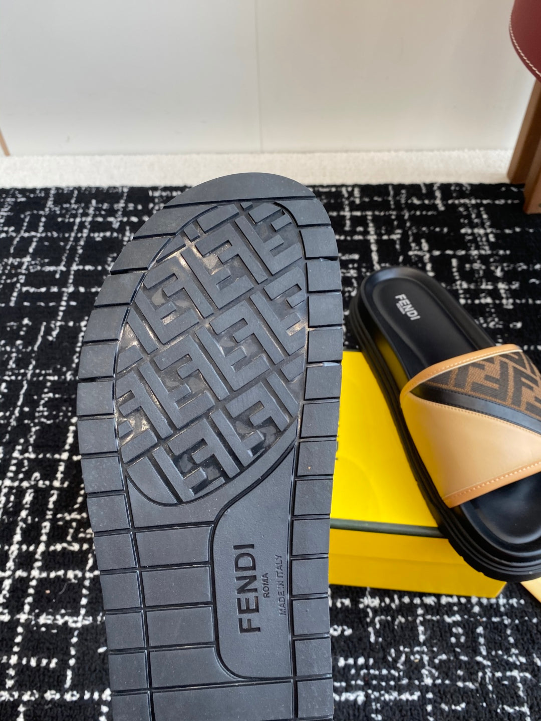 LuxluxHouse Best Quality Sandals Fendi