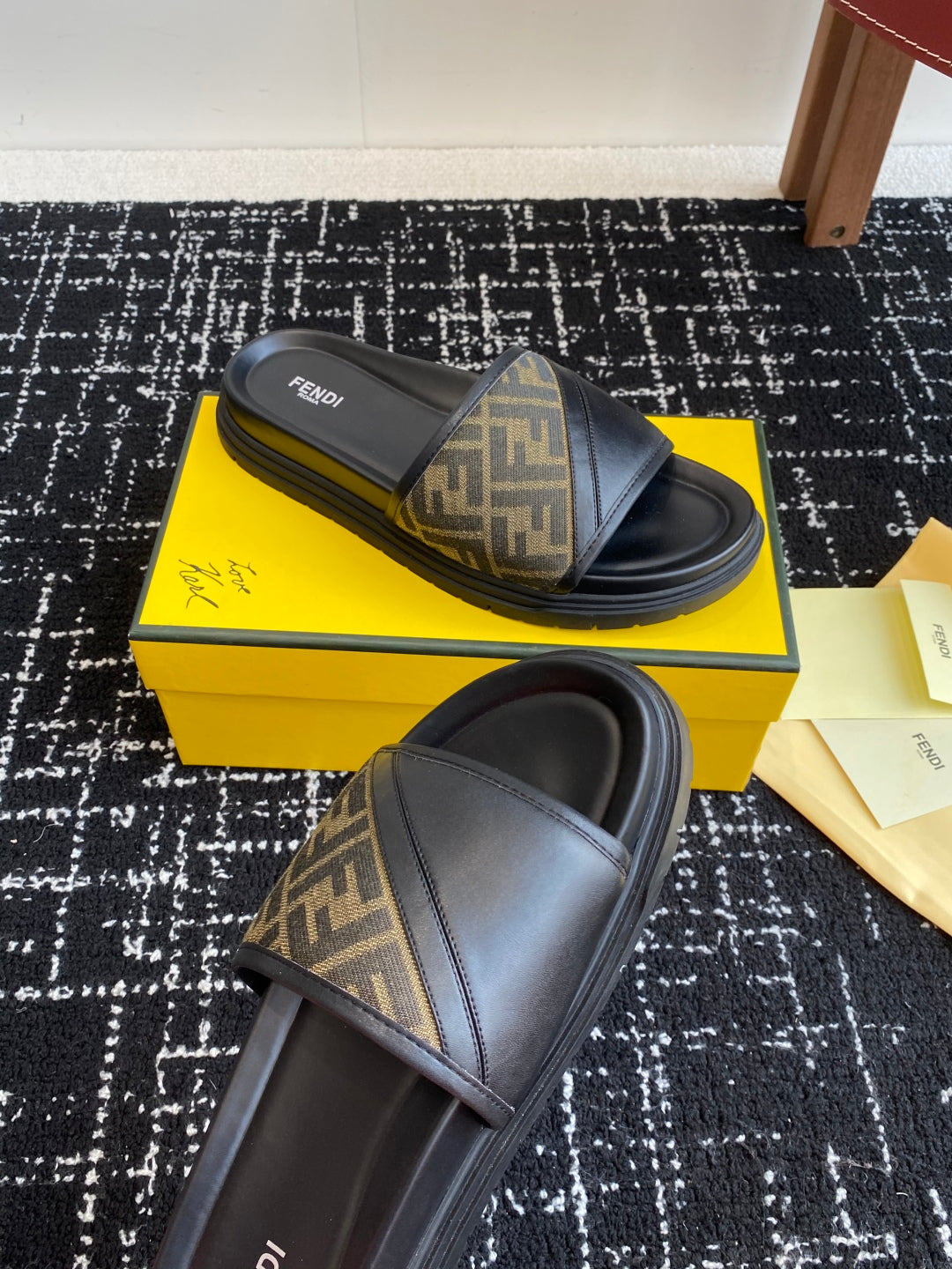 LuxluxHouse Best Quality Sandals Fendi
