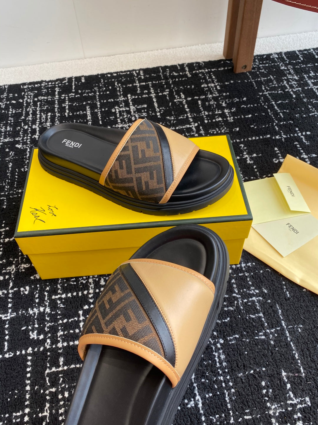 LuxluxHouse Best Quality Sandals Fendi