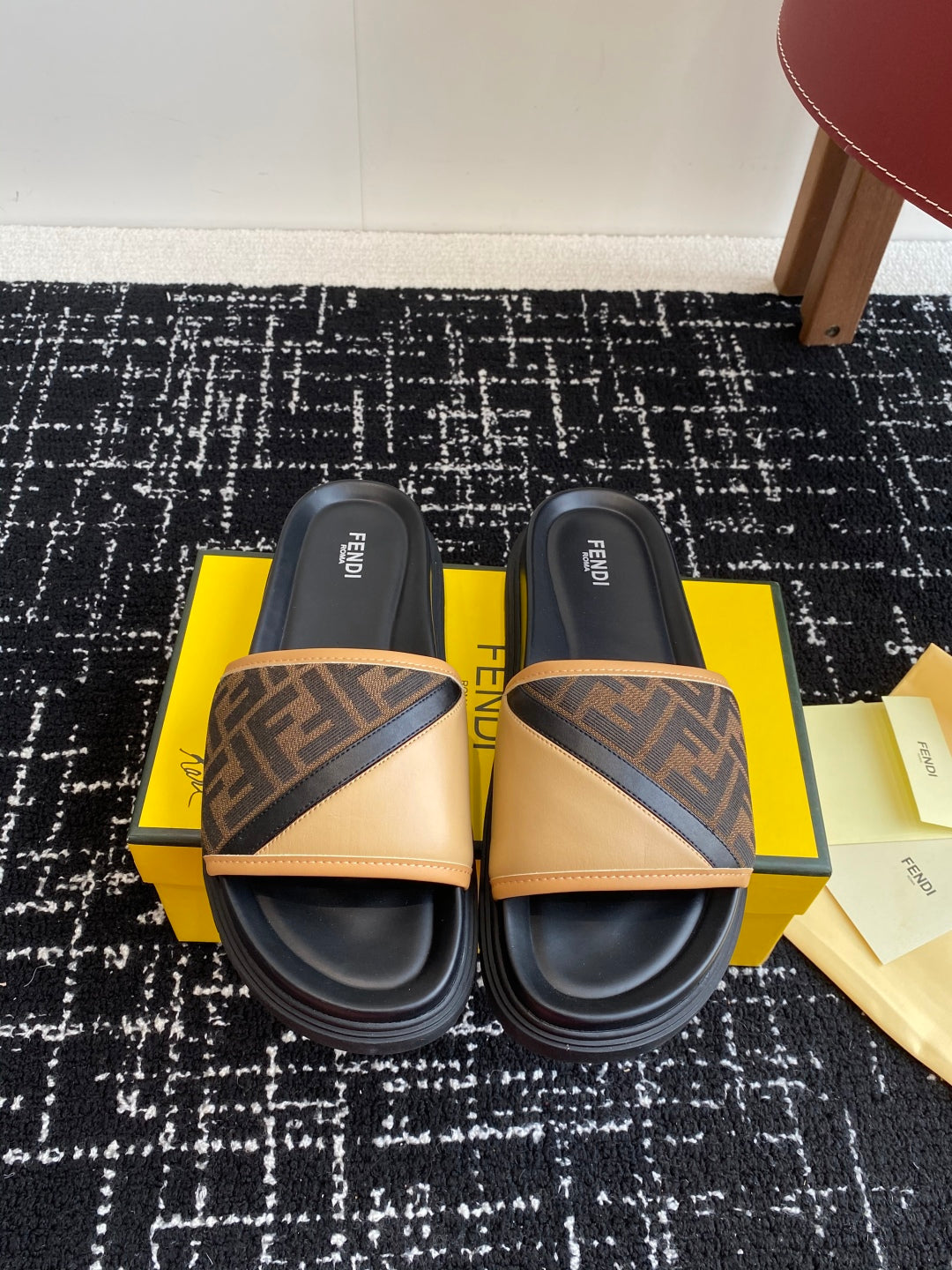 LuxluxHouse Best Quality Sandals Fendi