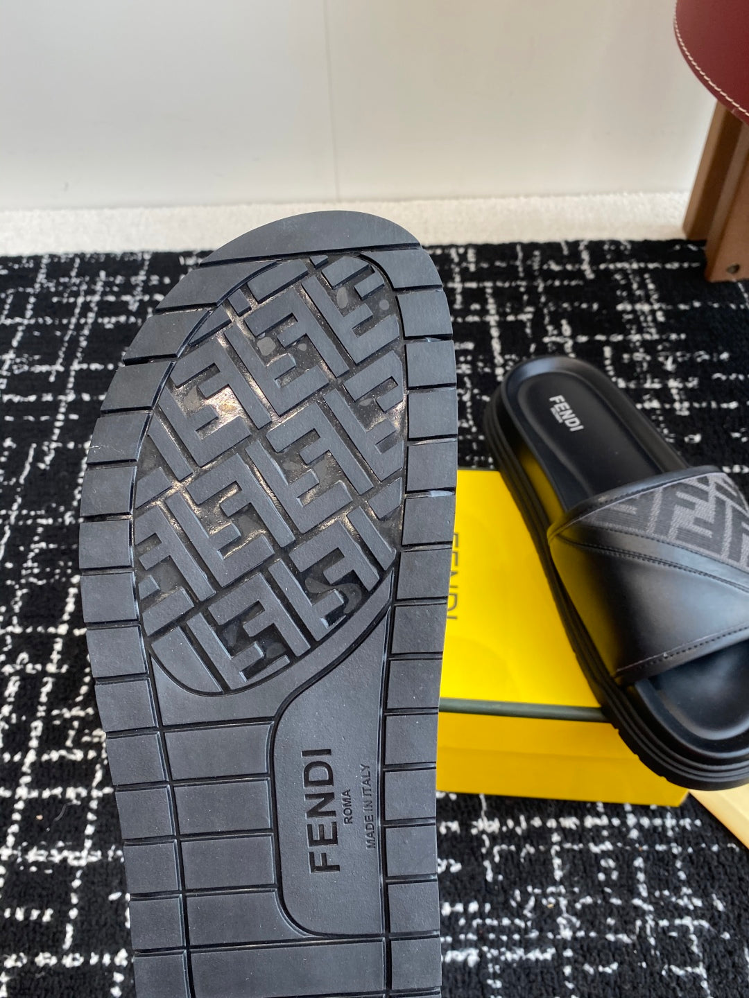 LuxluxHouse Best Quality Sandals Fendi