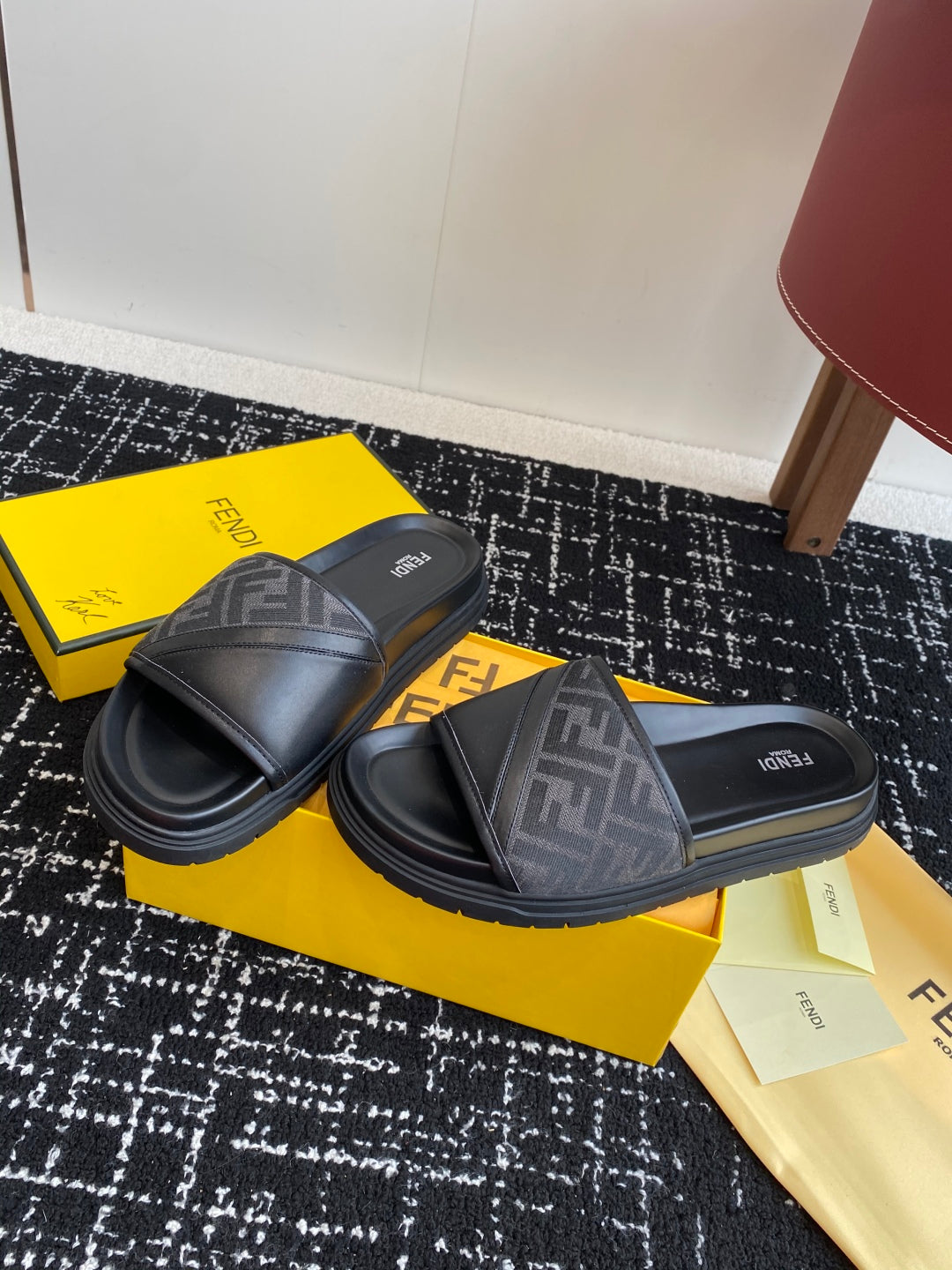 LuxluxHouse Best Quality Sandals Fendi