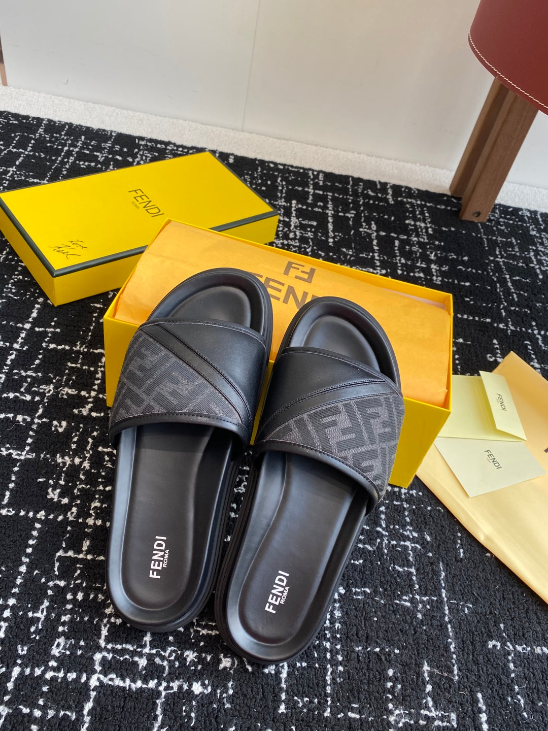 LuxluxHouse Best Quality Sandals Fendi