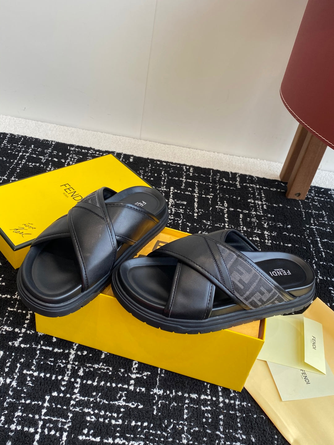 LuxluxHouse Best Quality Sandals Fendi