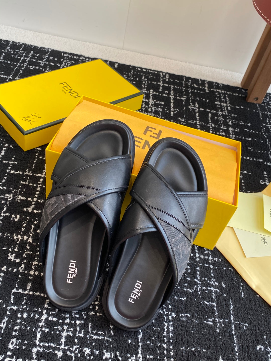 LuxluxHouse Best Quality Sandals Fendi
