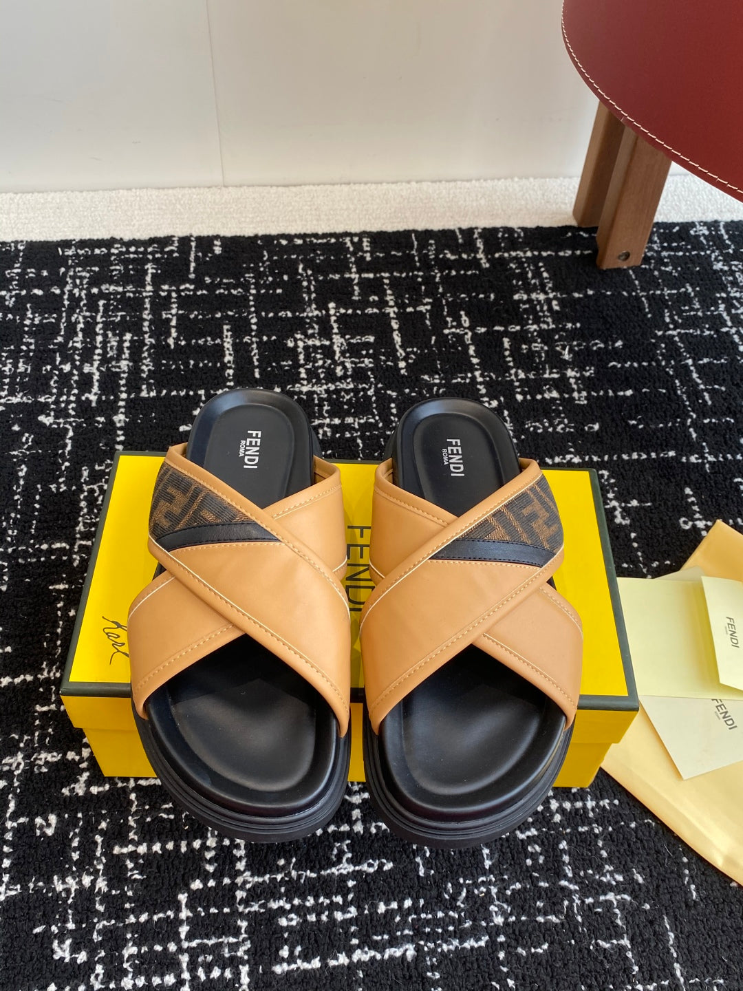 LuxluxHouse Best Quality Sandals Fendi