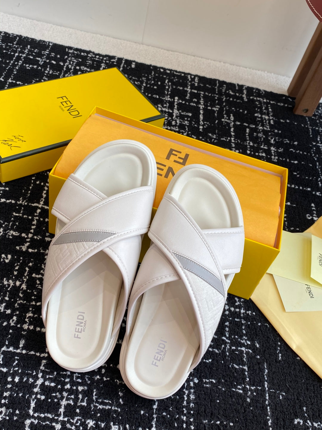 LuxluxHouse Best Quality Sandals Fendi