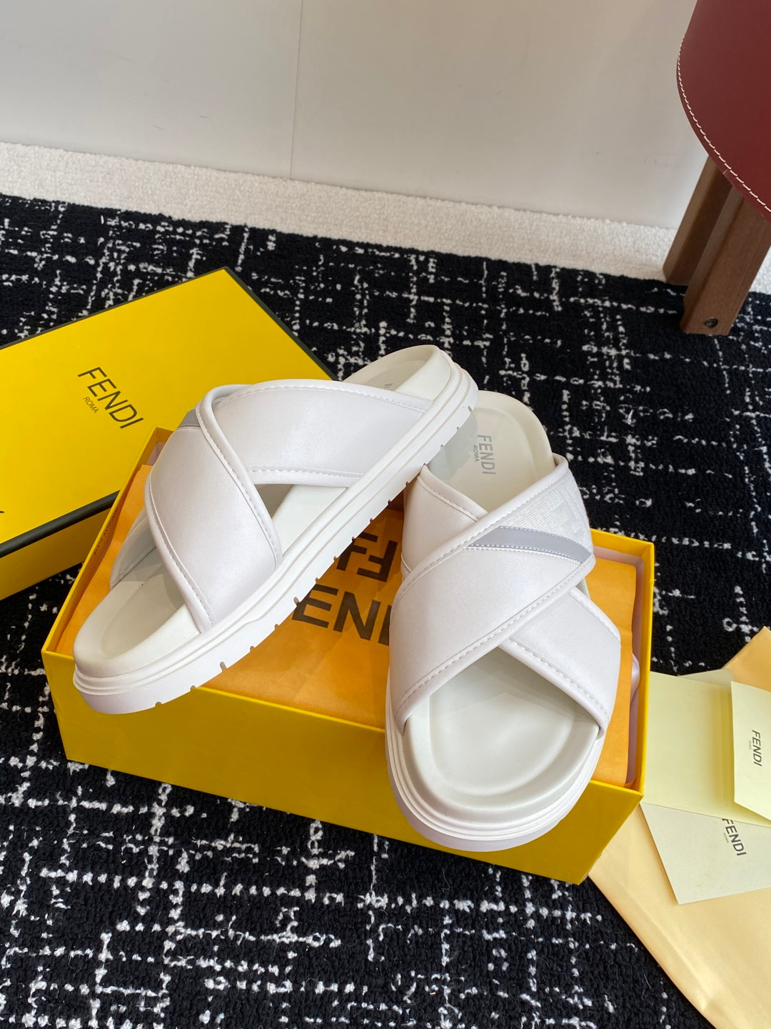 LuxluxHouse Best Quality Sandals Fendi