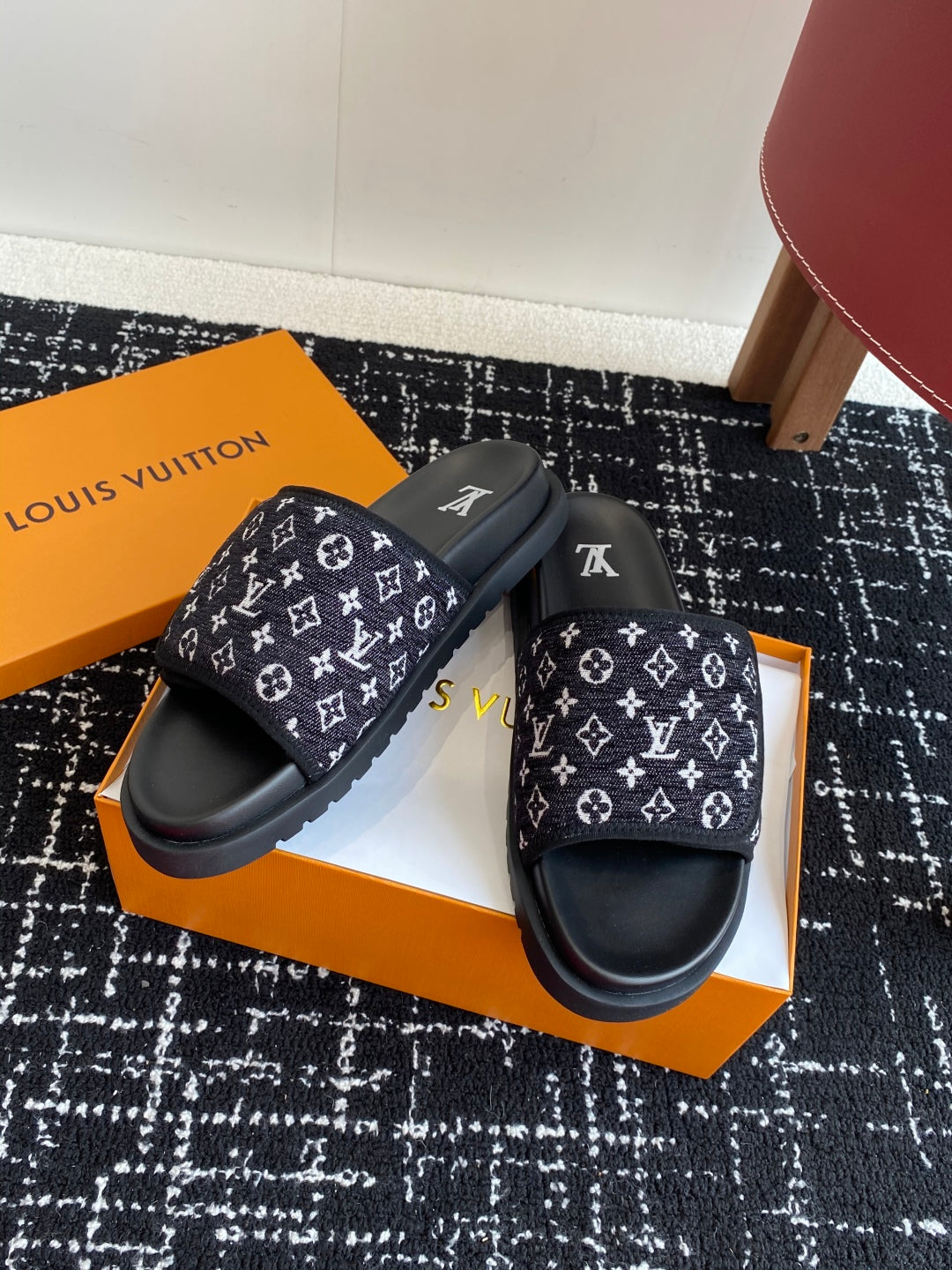 LuxluxHouse Best Quality Sandals Louis Vuitton