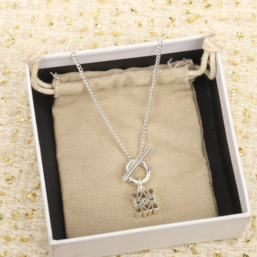 LuxluxHouse Best Quality Accessories Necklace Loewe