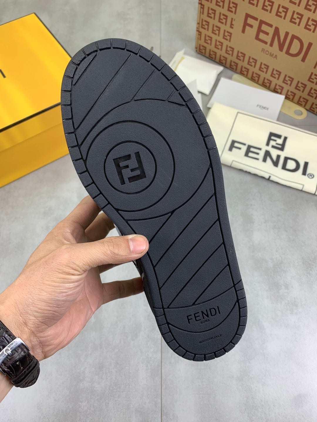 LuxluxHouse Best Quality Shoes Fendi