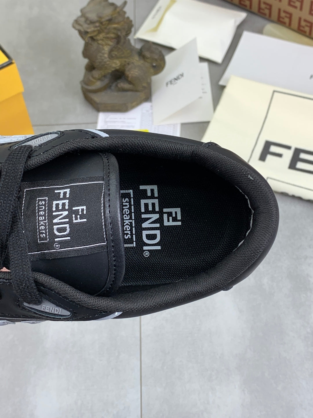 LuxluxHouse Best Quality Shoes Fendi