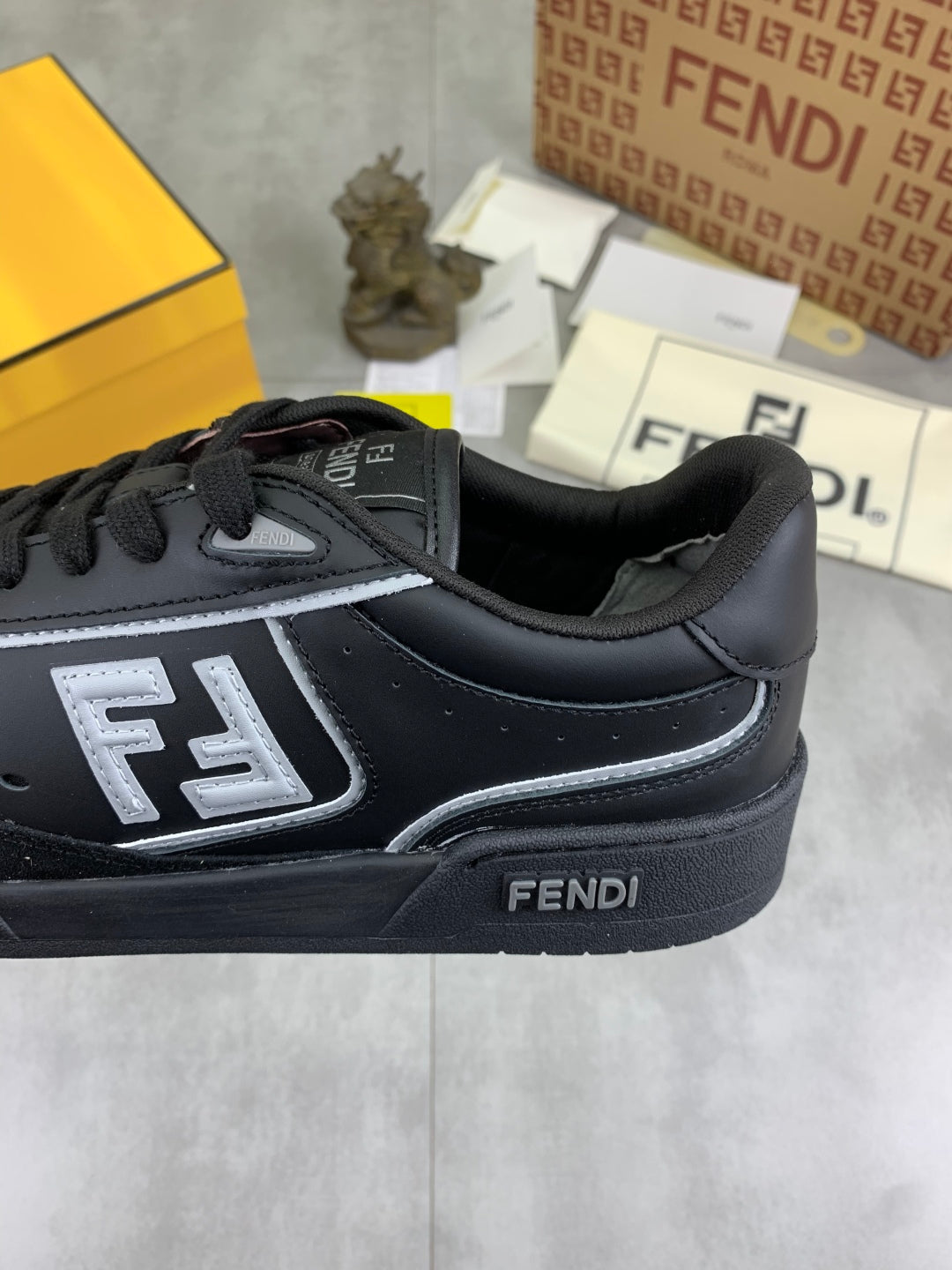 LuxluxHouse Best Quality Shoes Fendi