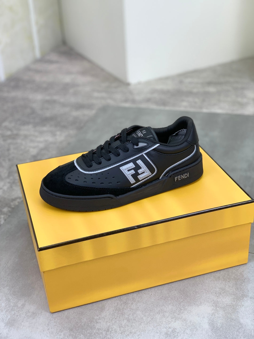 LuxluxHouse Best Quality Shoes Fendi