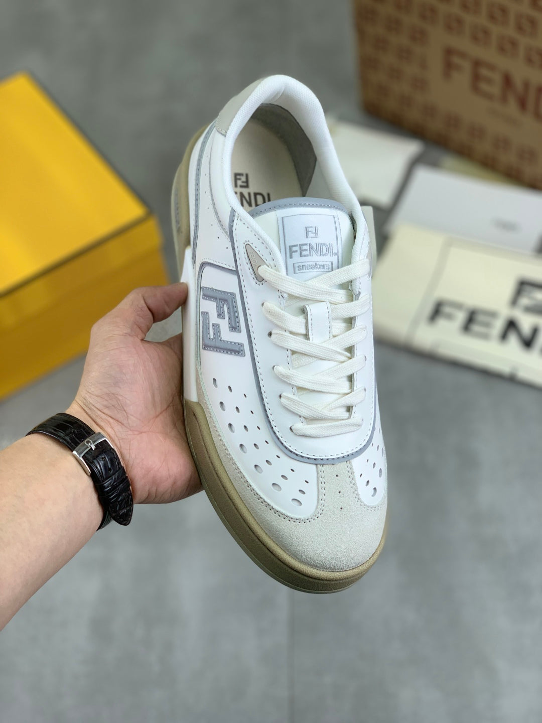 LuxluxHouse Best Quality Shoes Fendi