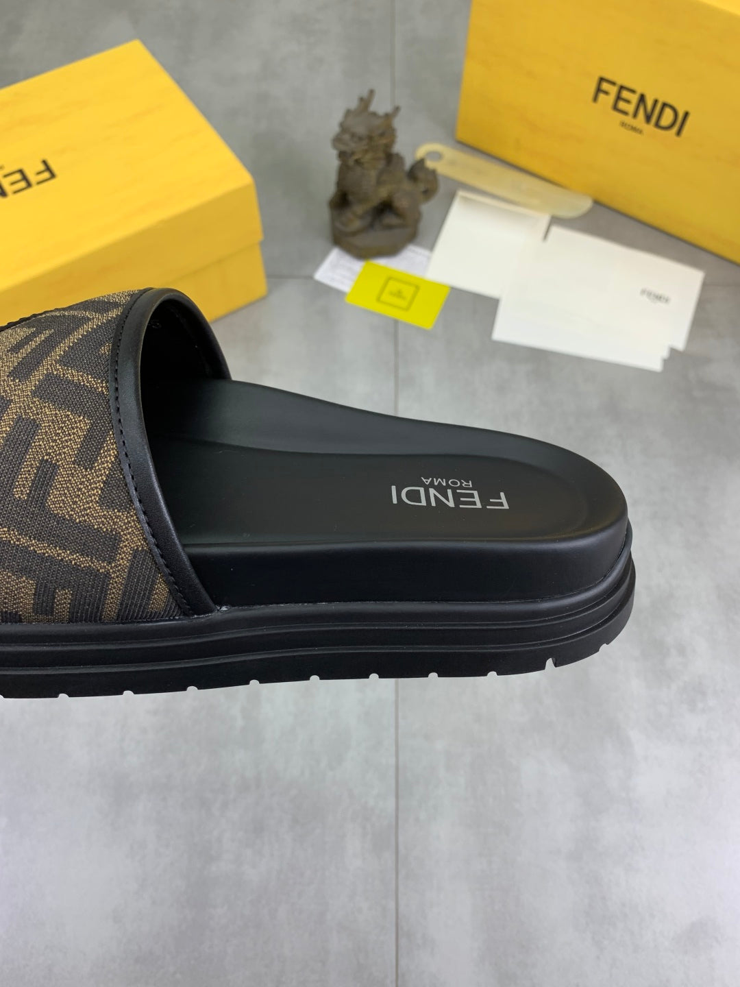 LuxluxHouse Best Quality Sandals Fendi