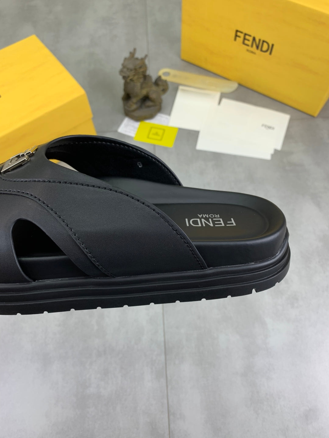 LuxluxHouse Best Quality Sandals Fendi