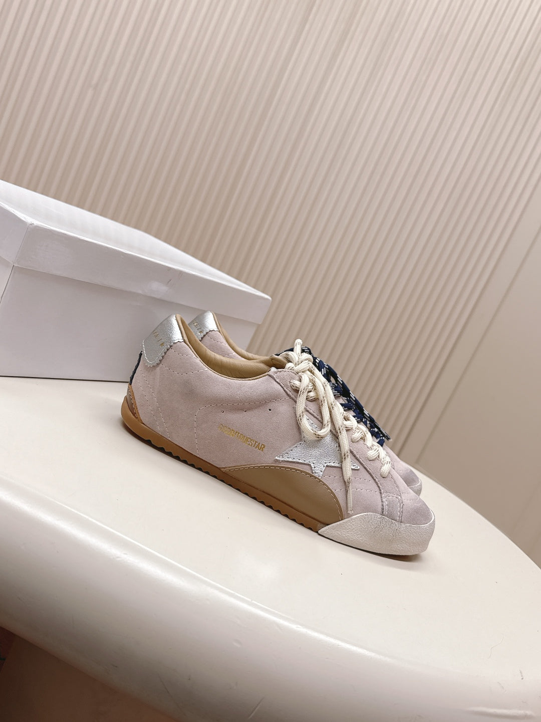 LuxluxHouse Best Quality Shoes Golden Goose