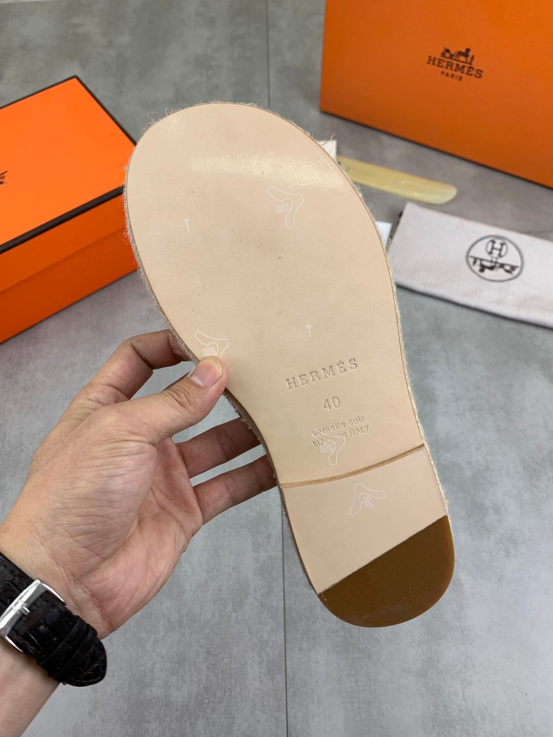 LuxluxHouse Best Quality Sandals Hermes