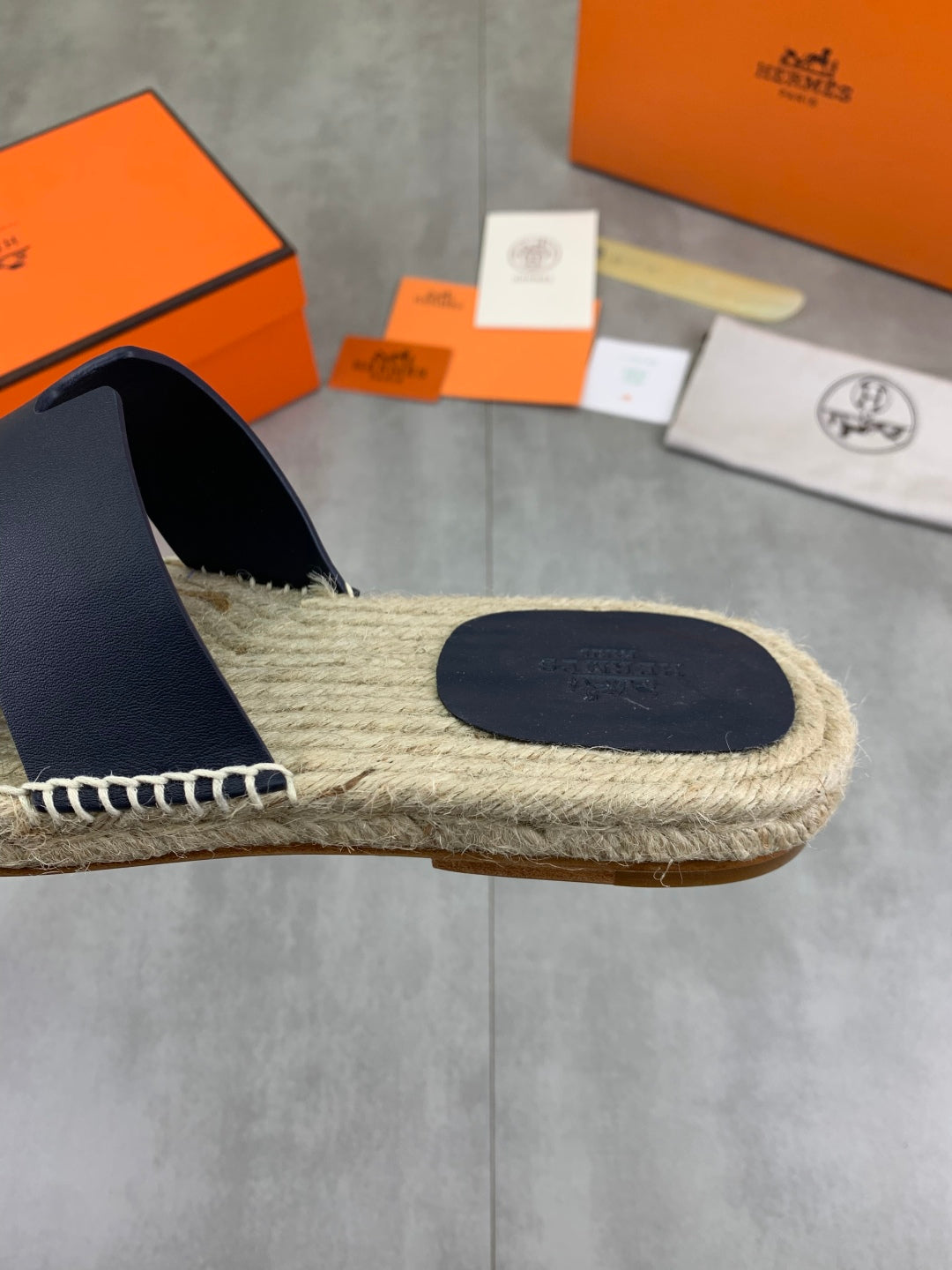 LuxluxHouse Best Quality Sandals Hermes