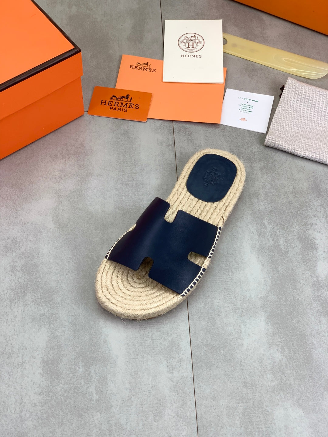 LuxluxHouse Best Quality Sandals Hermes