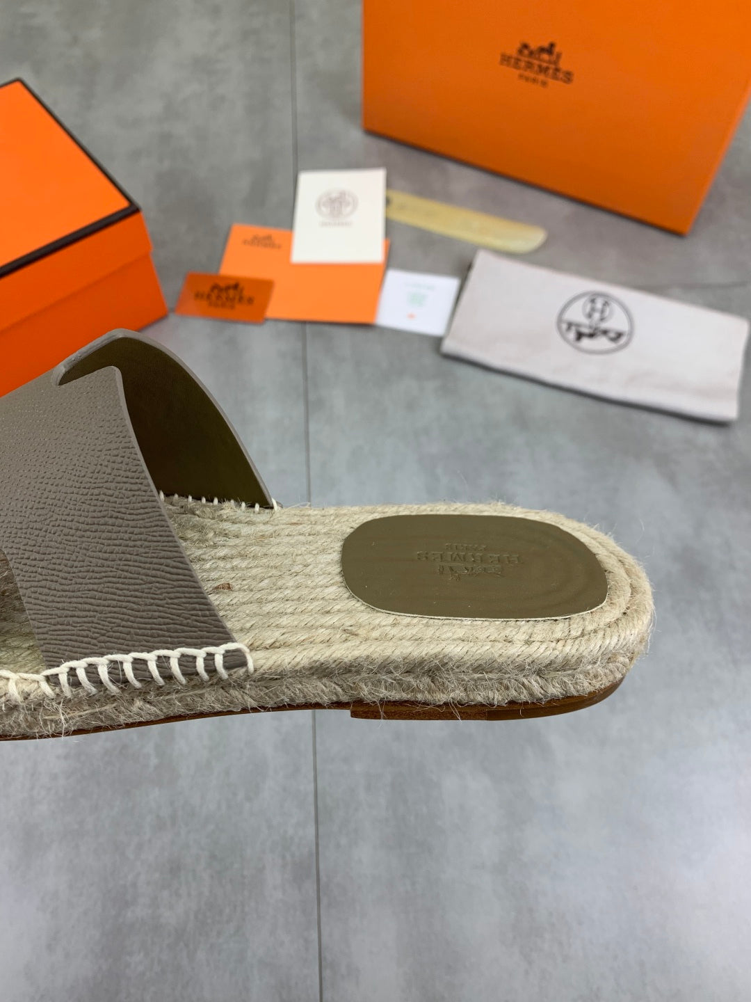 LuxluxHouse Best Quality Sandals Hermes