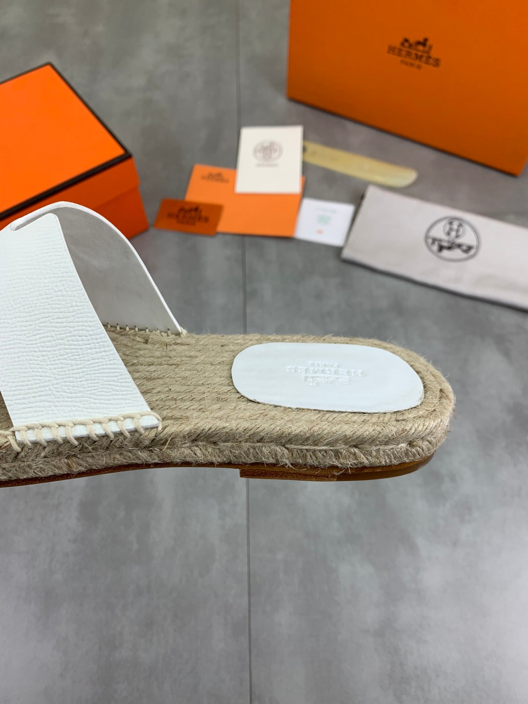 LuxluxHouse Best Quality Sandals Hermes
