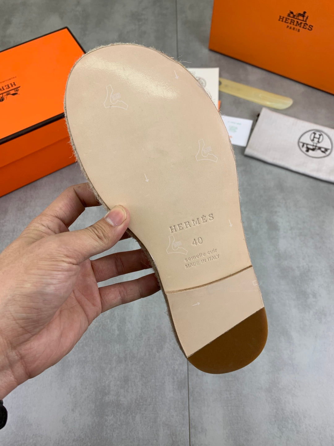 LuxluxHouse Best Quality Sandals Hermes