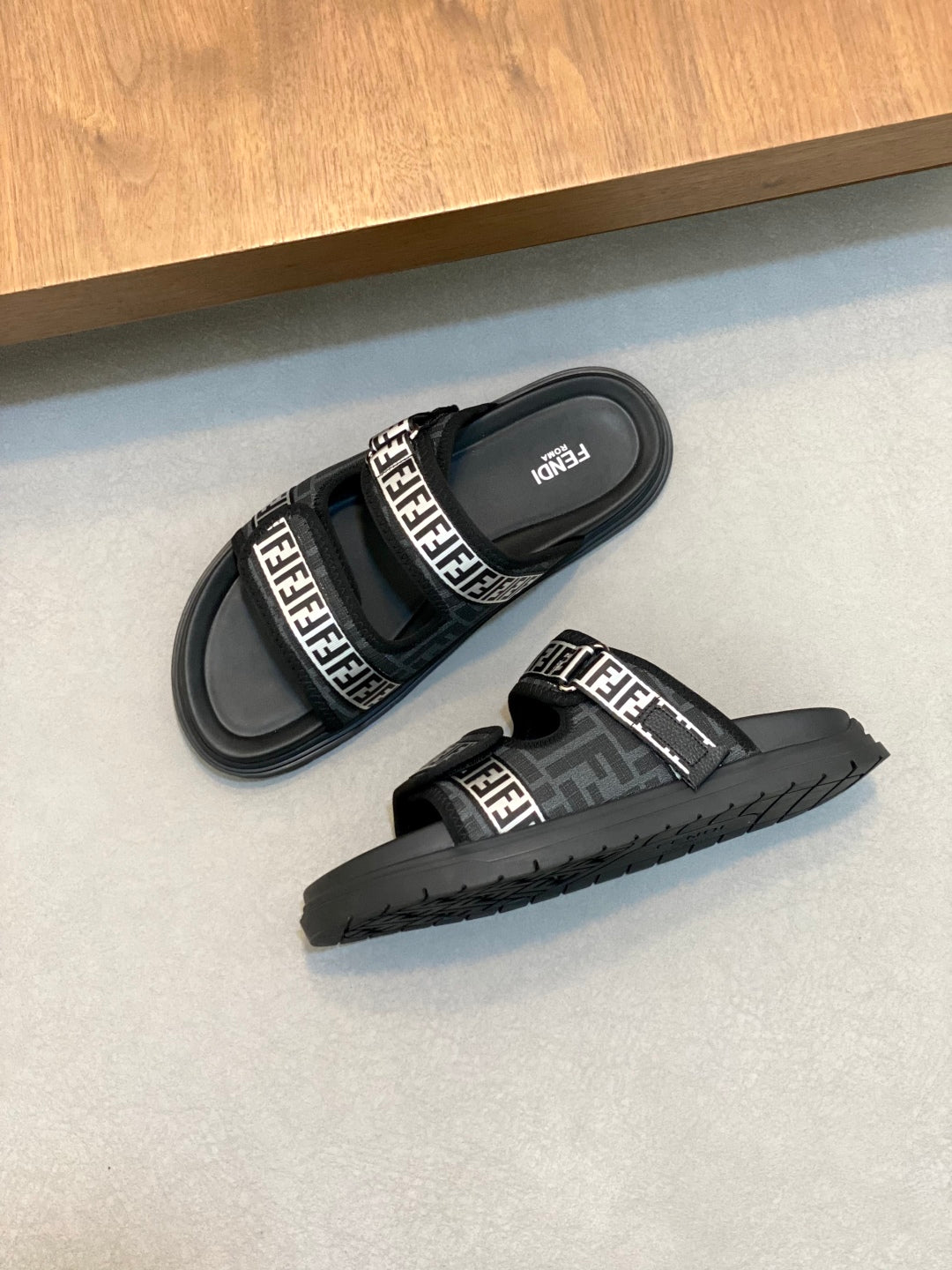 LuxluxHouse Best Quality Sandals Fendi