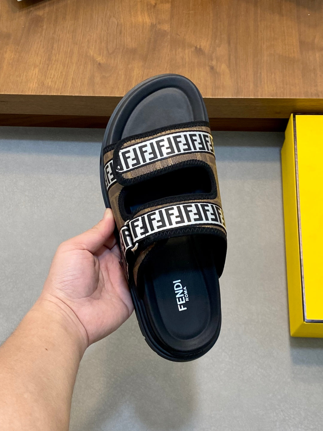 LuxluxHouse Best Quality Sandals Fendi