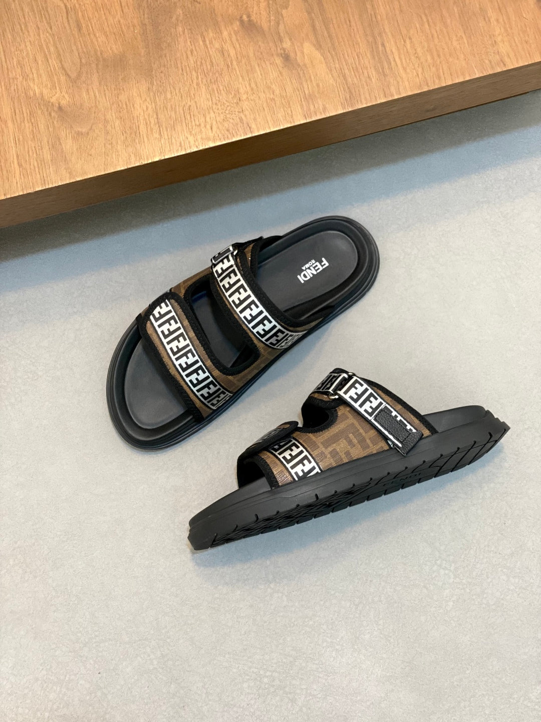 LuxluxHouse Best Quality Sandals Fendi