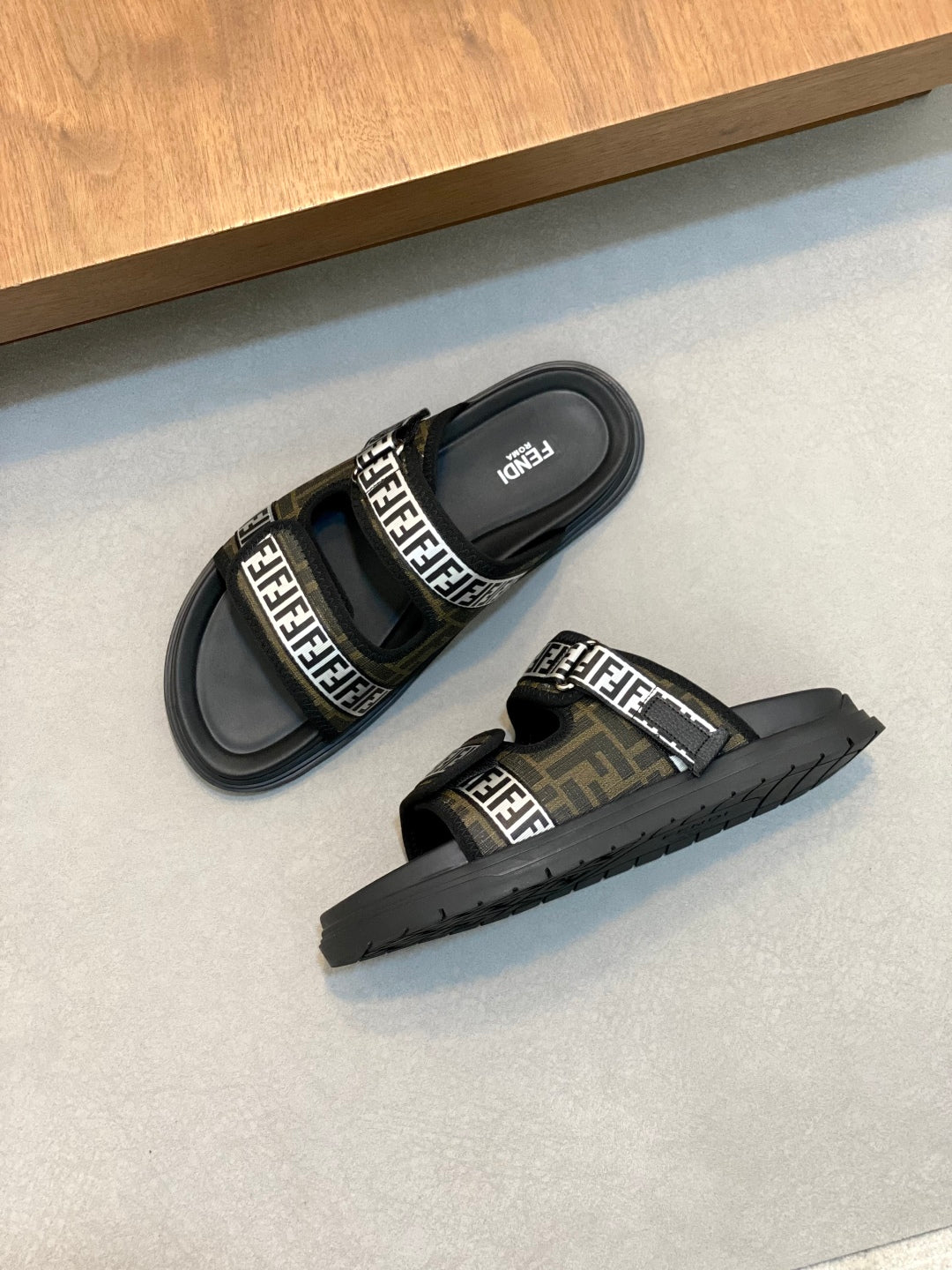 LuxluxHouse Best Quality Sandals Fendi