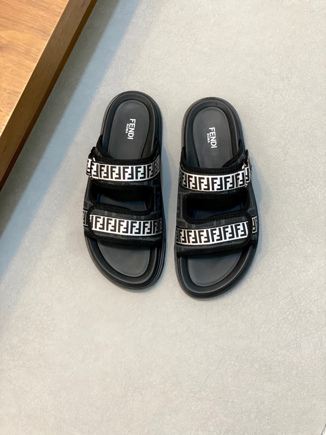 LuxluxHouse Best Quality Sandals Fendi