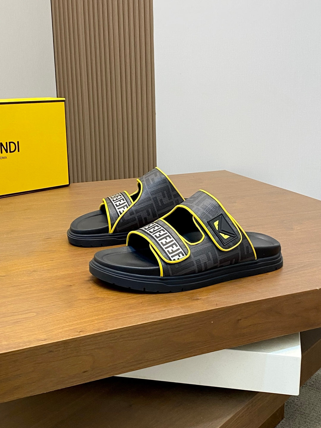 LuxluxHouse Best Quality Sandals Fendi