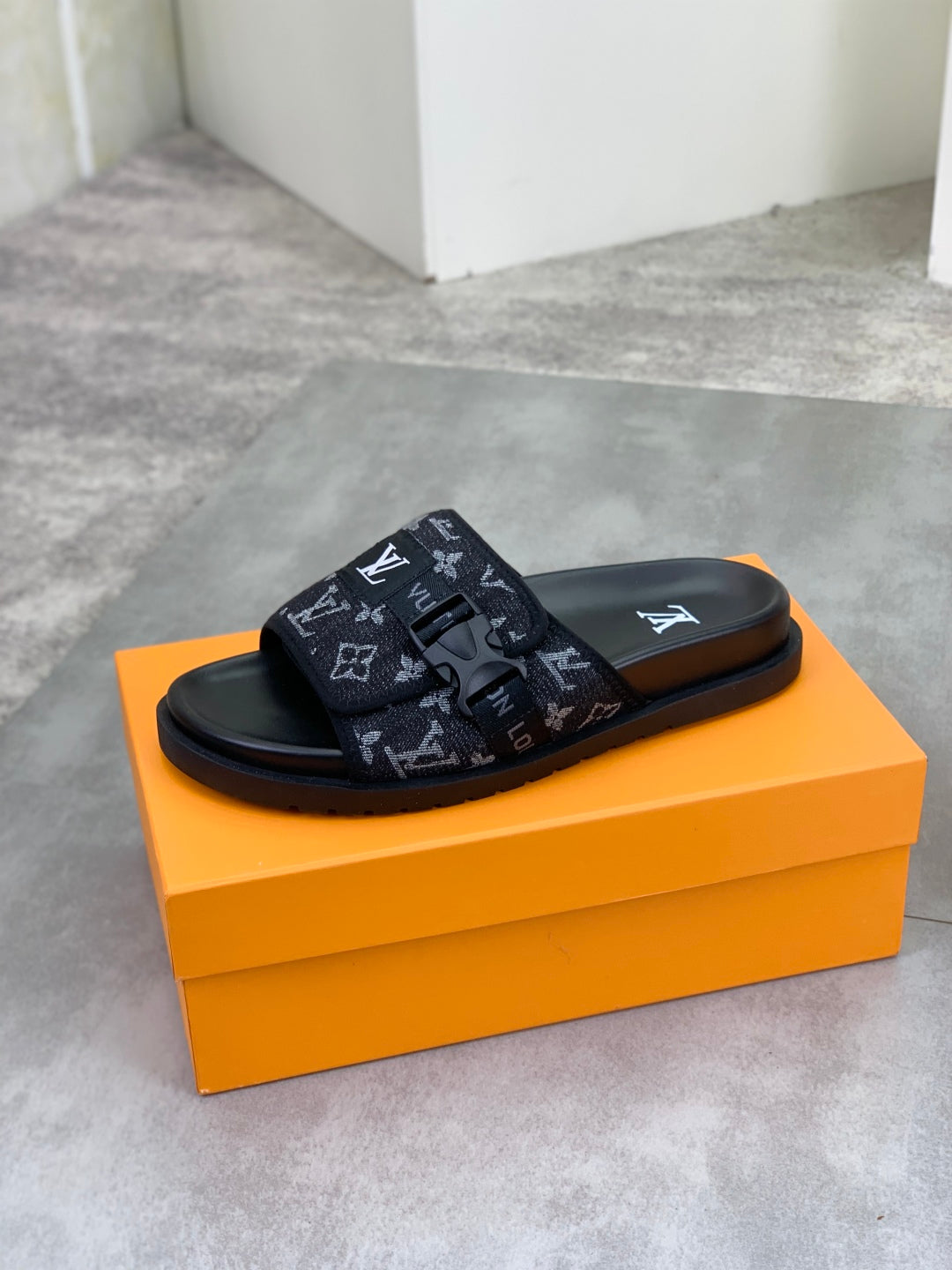 LuxluxHouse Best Quality Sandals Louis Vuitton