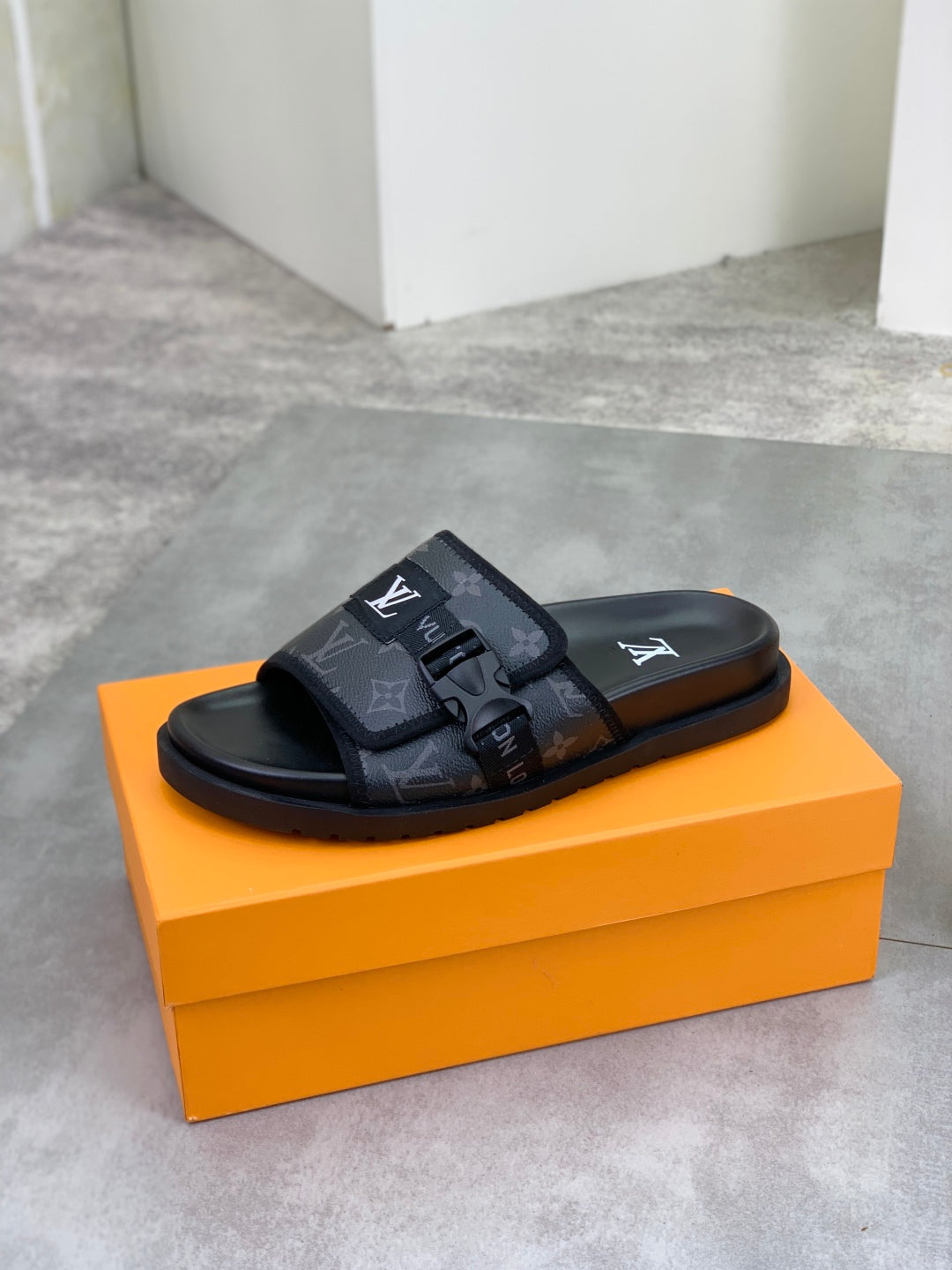 LuxluxHouse Best Quality Sandals Louis Vuitton