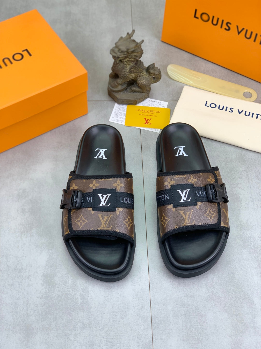 LuxluxHouse Best Quality Sandals Louis Vuitton