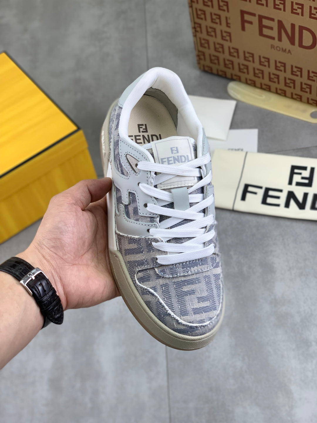 LuxluxHouse Best Quality Shoes Fendi