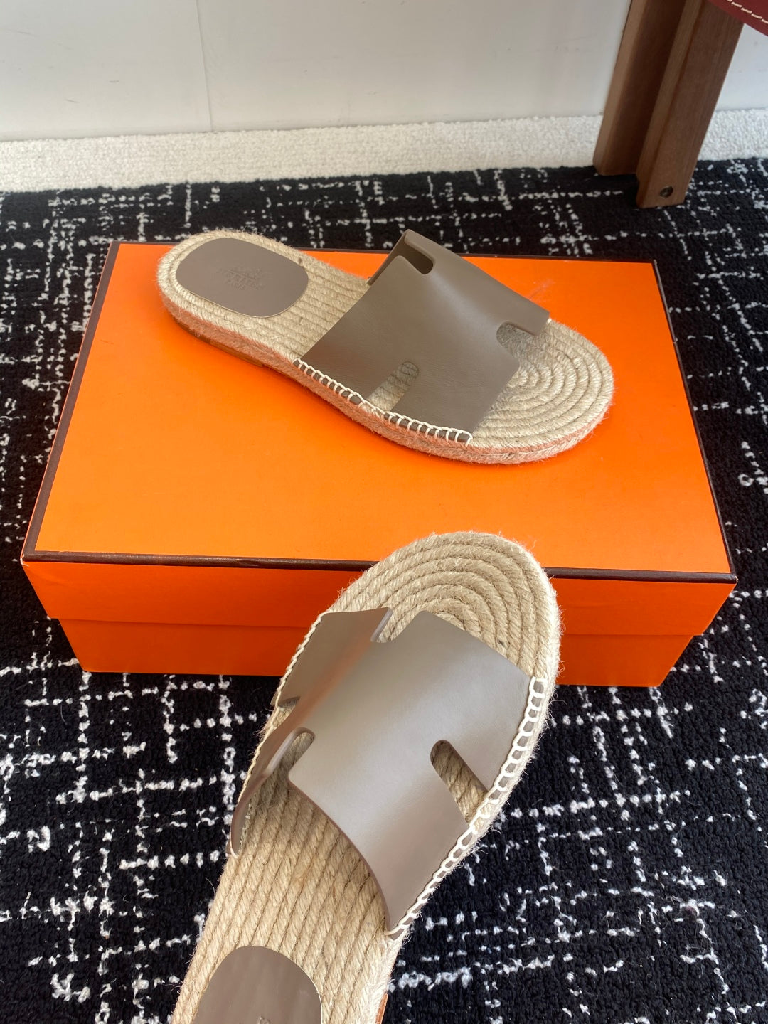 LuxluxHouse Best Quality Sandals Hermes