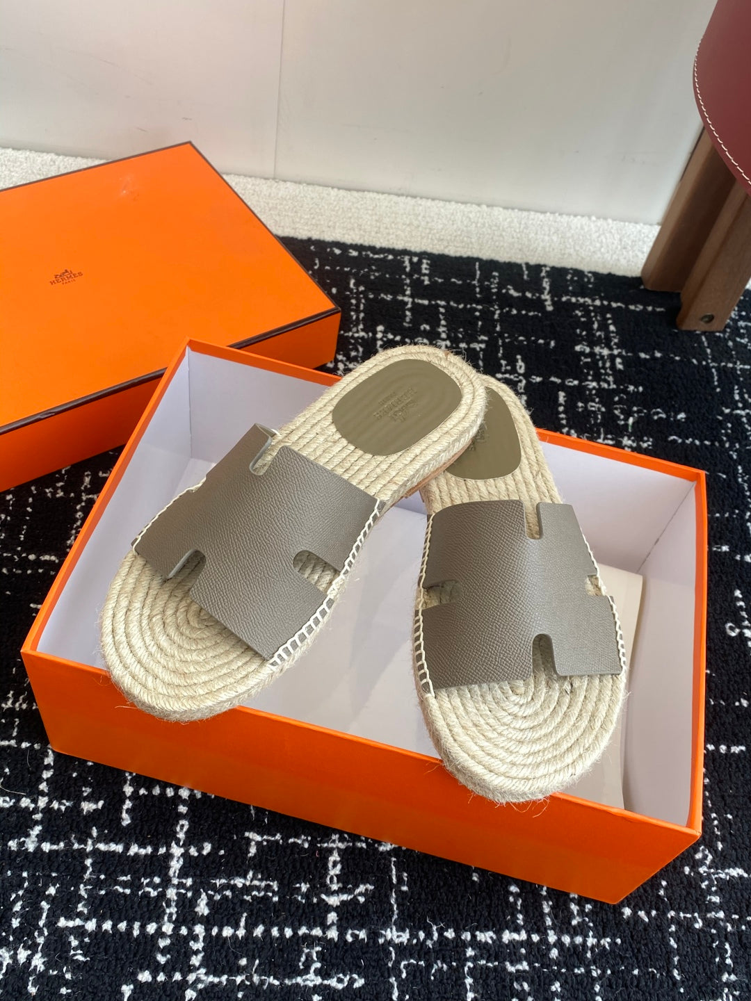 LuxluxHouse Best Quality Sandals Hermes