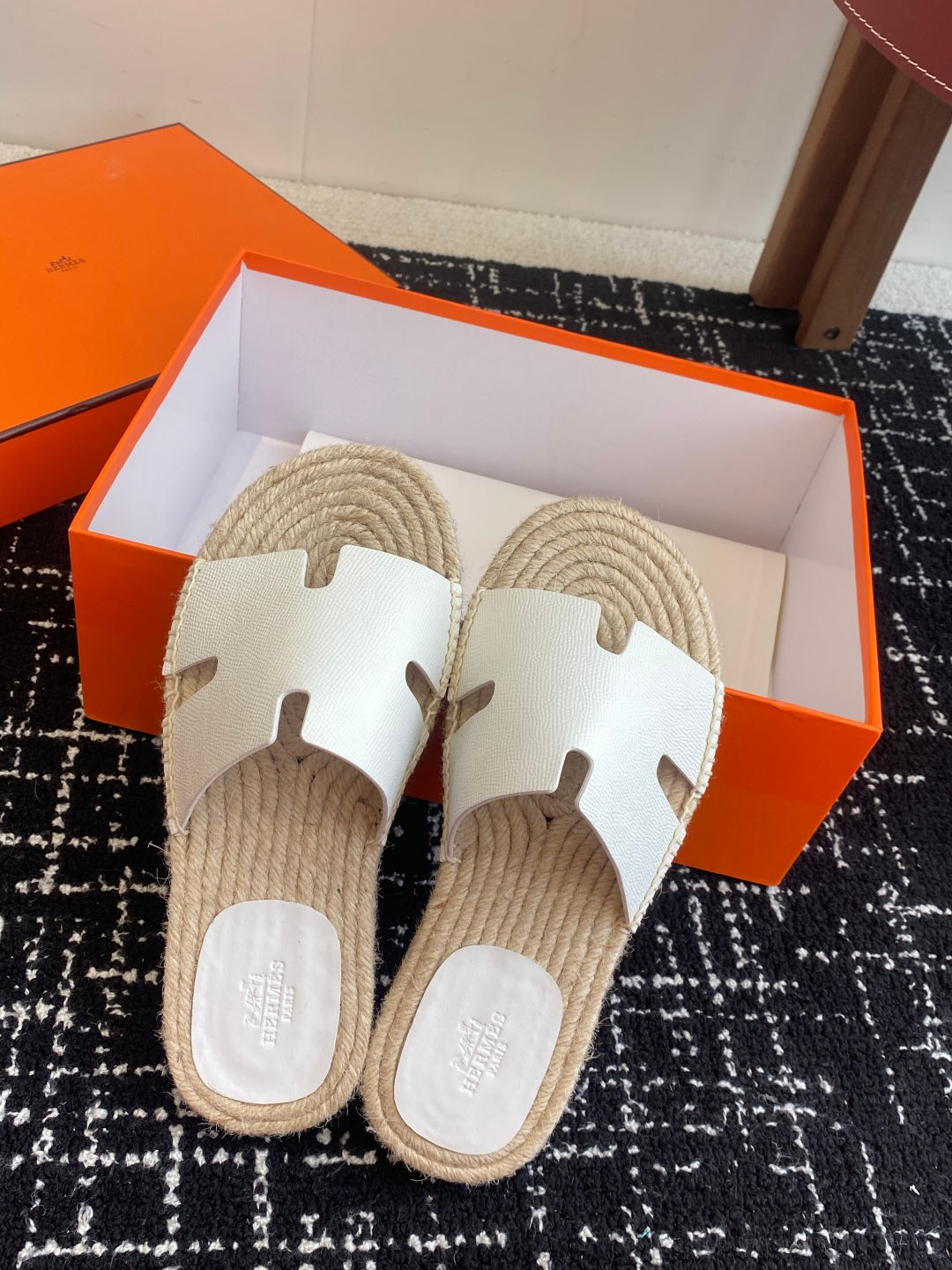 LuxluxHouse Best Quality Sandals Hermes