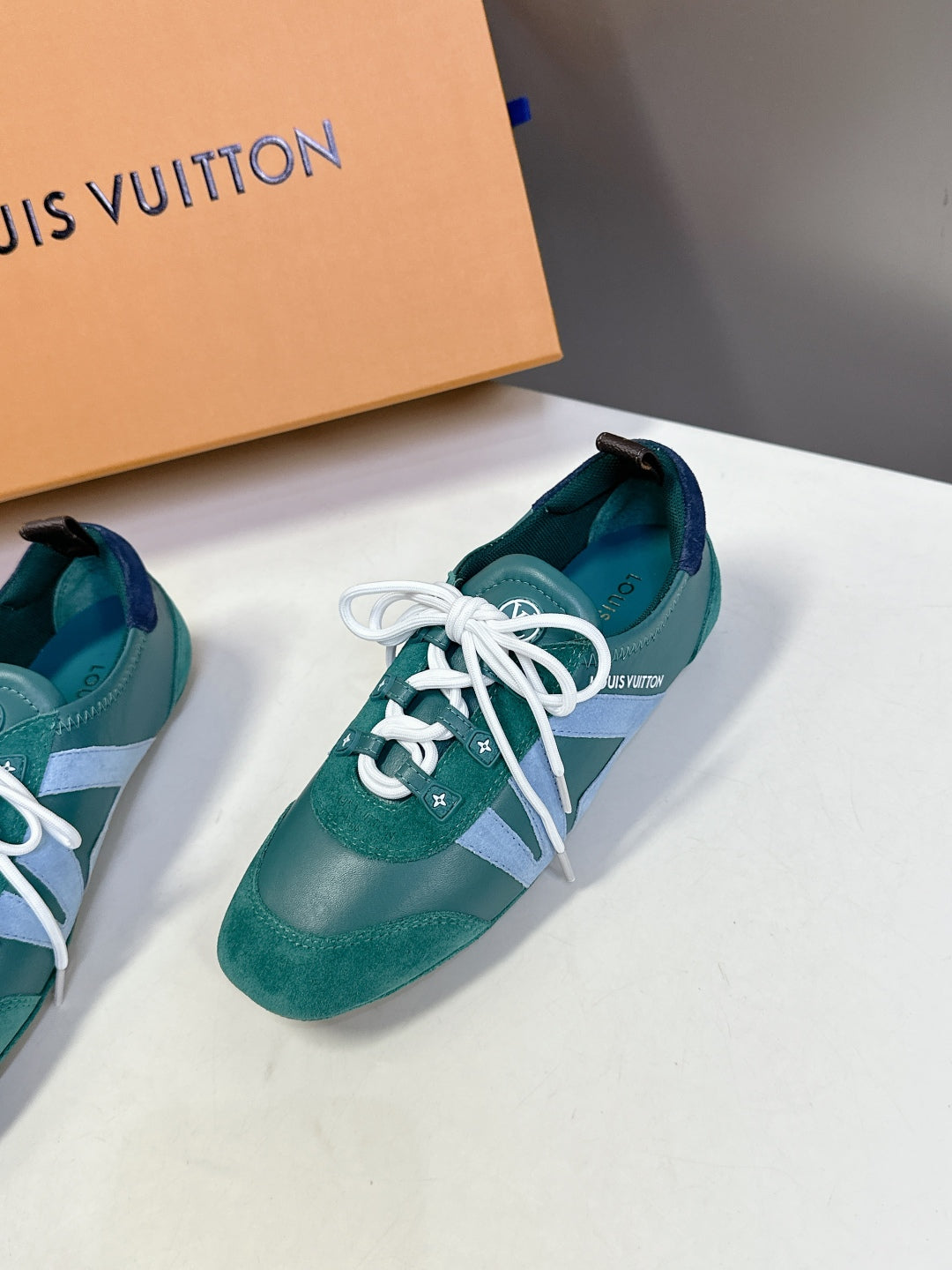 LuxluxHouse Best Quality Women Shoes Louis Vuitton
