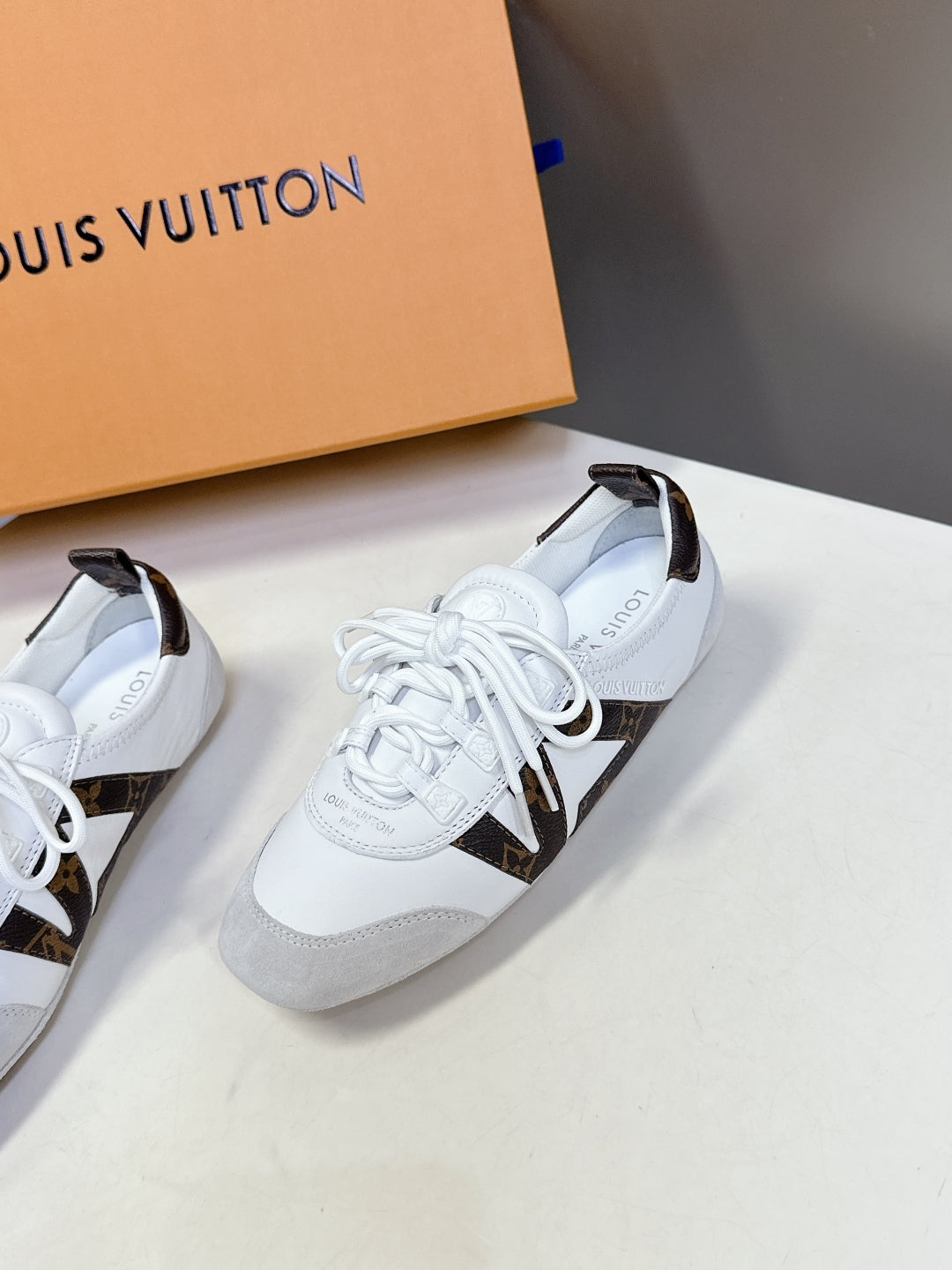 LuxluxHouse Best Quality Women Shoes Louis Vuitton